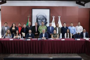 Alcaldes del PRI cierran filas y agradecen apoyo con el Plan Michoacán.