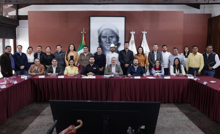 Alcaldes del PRD ratifican alianza con Bedolla y Plan Michoacán