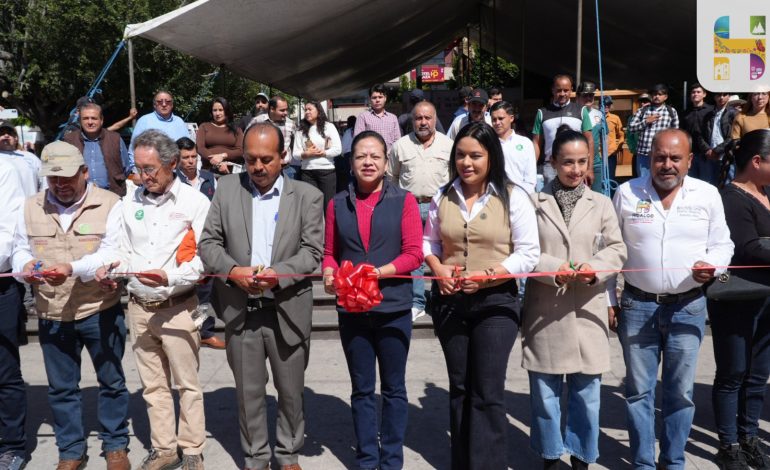 La Presidenta Municipal de Hidalgo, inauguró la Primer Expo Agrotianguis Regional 2025 “La Tierra Nos Une, El Campo Nos Conecta”.