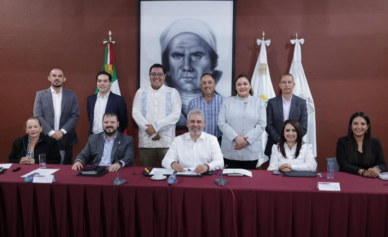 Alcaldes de Movimiento Ciudadano se unen al Plan Michoacán por la Paz.
