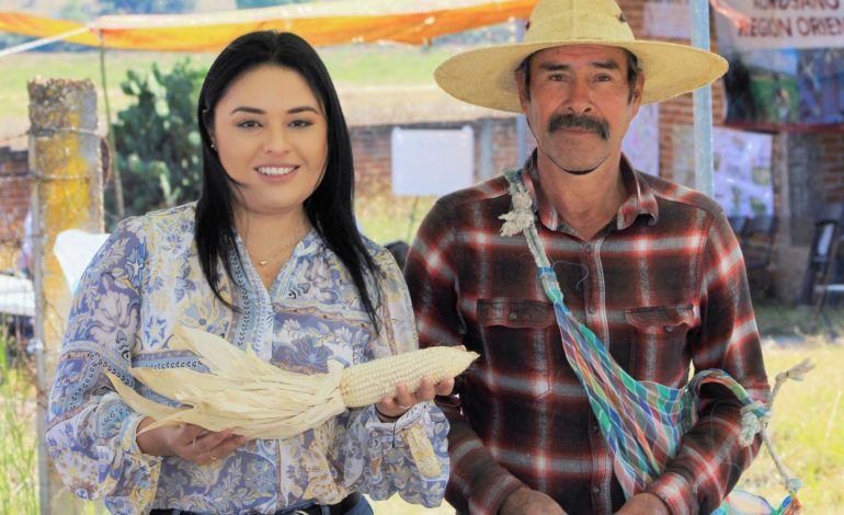 Capacitan a Productores en Técnica Post-Cosecha para Maximizar Rendimiento de Maíces en Irimbo.