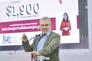 Beca Gertrudis Bocanegra abatirá la deserción; apoyará a más de 98 mil universitarios en Michoacán