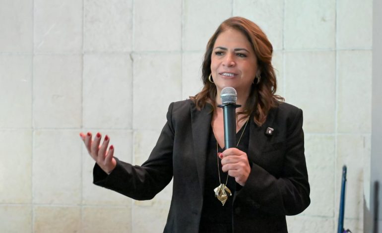 Fabiola Alanís destaca que la mitad del presupuesto 2026, aprobado por el Congreso, va a desarrollo social