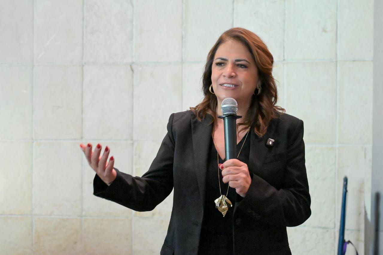 Fabiola Alanís destaca que la mitad del presupuesto 2026, aprobado por el Congreso, va a desarrollo social