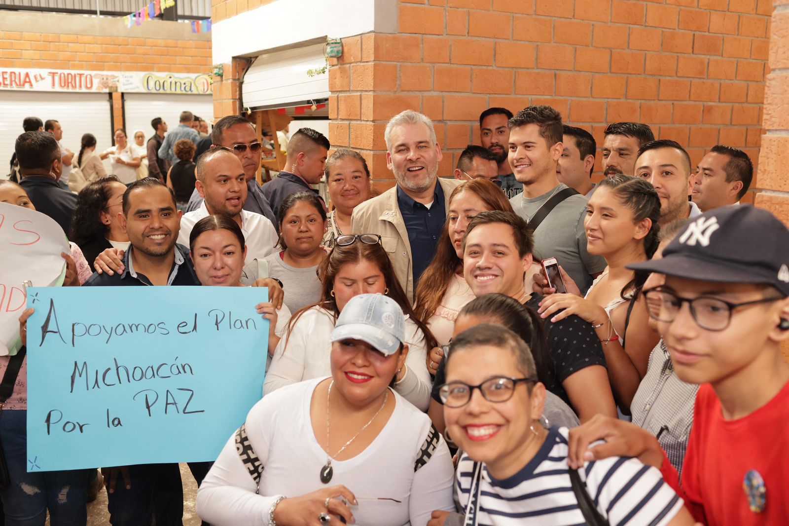 Teleférico conectará a miles con el nuevo Mercado Poniente de Uruapan: Bedolla