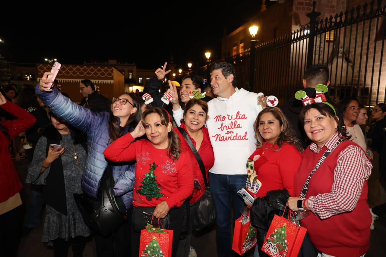 Alfonso Martínez hace brillar Morelia con Encendido Navideño ‘Luces por la Paz’