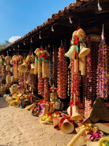 Adorna tu casa esta temporada navideña con hermosas artesanías de Tzintzuntzan: Sectur