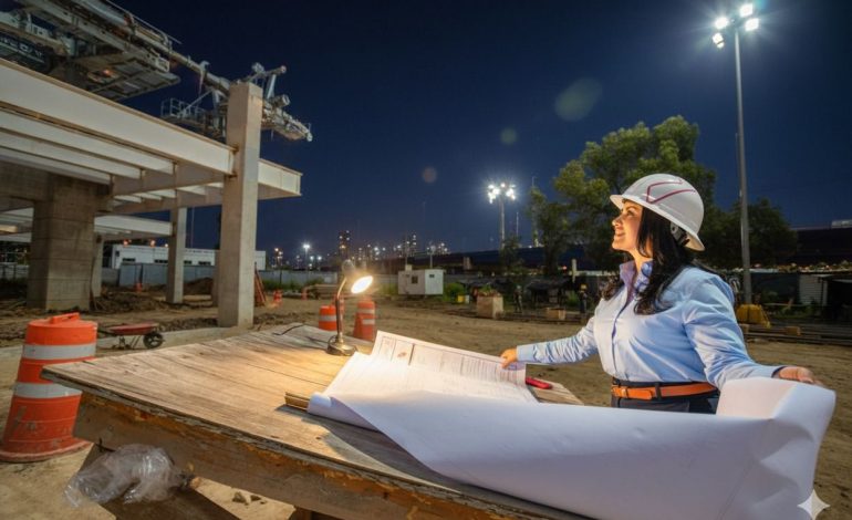 Continúan jornadas nocturnas en construcción del teleférico para contener tráfico: Gladyz Butanda