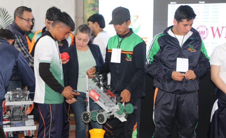 Alumnos del Cecytem Hidalgo se coronan campeones en encuentro estatal de robótica