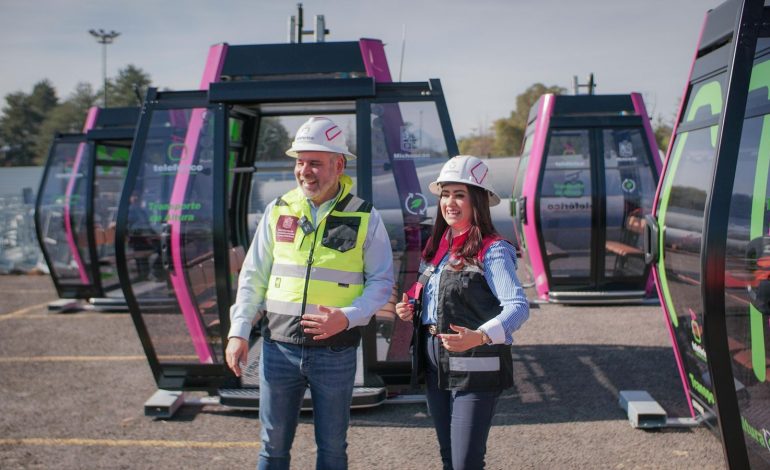 Montan primera cabina del teleférico de Morelia: Gladyz Butanda.