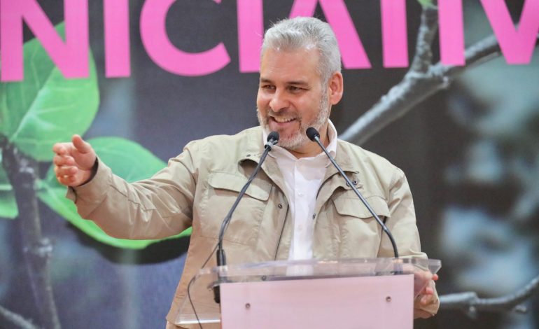 Bedolla presenta iniciativa de reforma ambiental; Guardián Forestal será constitucional