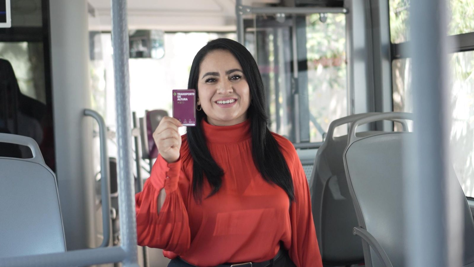 Uruapenses pagaran con tarjeta en teleférico y nuevos autobuses: Gladyz Butanda.