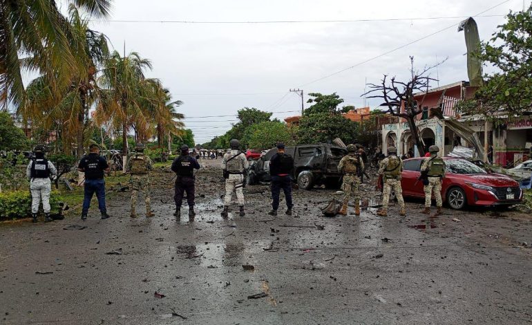 Autoridades federales y estatales, coordinadas por la seguridad y el control en Coahuayana.
