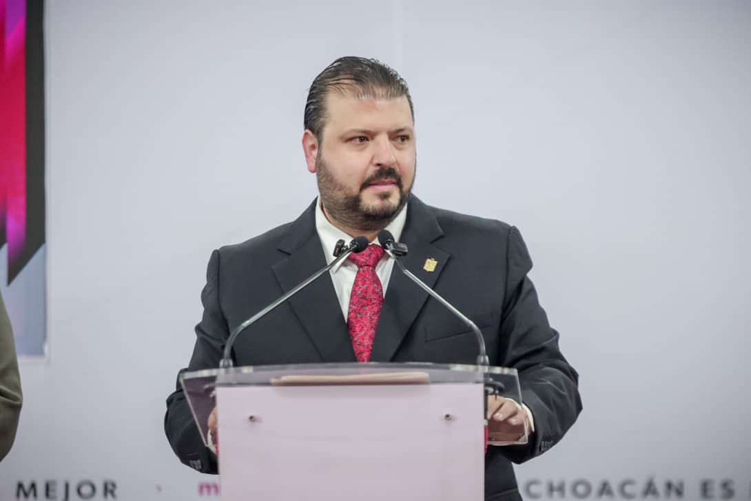 Gobierno de Michoacán despliega atención integral a víctimas en Coahuayana: Raúl Zepeda.