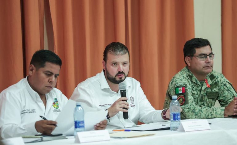 Gobierno del Estado refuerza respaldo a Coahuayana con acciones de atención y apoyo comunitario