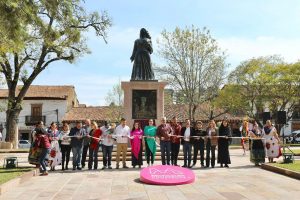 Inauguran Bedolla y Josefina Rodríguez remodelación de la Plaza Gertrudis Bocanegra; impulsará el turismo de Pátzcuaro