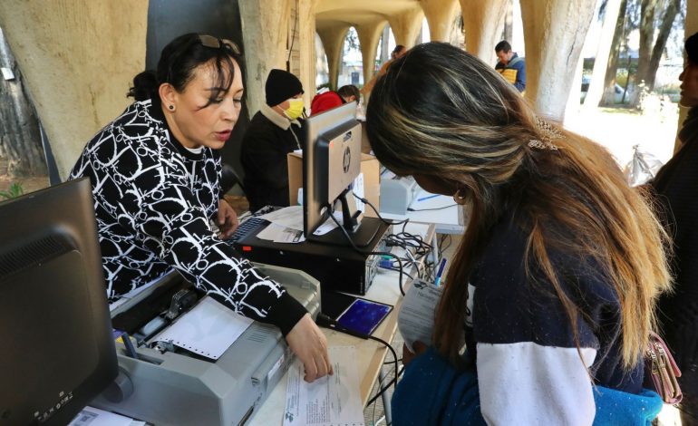 Inicia entrega de 5 mil créditos a la palabra a mujeres artesanas indígenas.