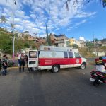 Atienden bomberos de Zitácuaro a persona atropellada; responsable se dio a la fuga<br>