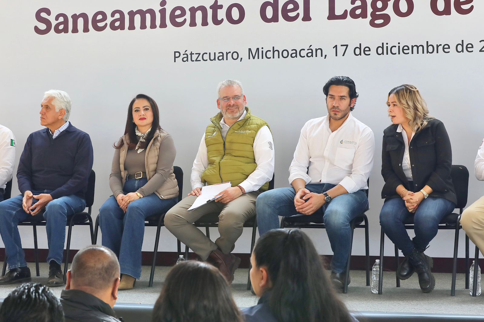 Arrancan Bedolla y Conagua rehabilitación de 3 plantas tratadoras para sanear el lago de Pátzcuaro.