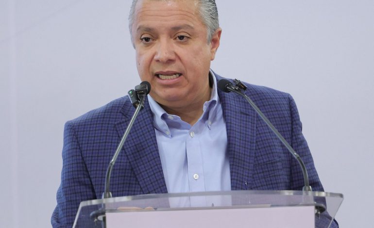 Gobierno de Michoacán cumple con pago puntual de aguinaldos y prestaciones a empleados: Luis Navarro.