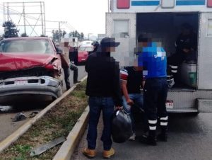 Dos personas lesionadas tras choque carambola en Ciudad Hidalgo