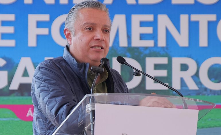 Miércoles 31, último día del programa Emplaca tu moto: Luis Navarro.
