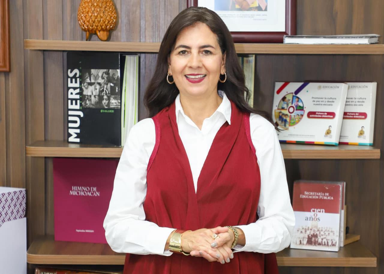 Federación prioriza apoyo universal a primaria con la Beca Rita Cetina: Gabriela Molina