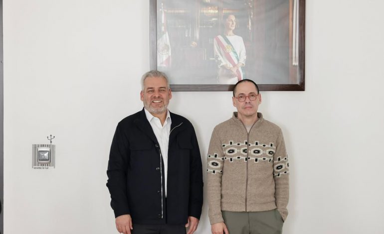 Michoacán a la vanguardia en IA; más de 12 mil jóvenes ingresan a cursos