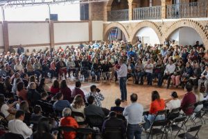 Con cercanía al pueblo construye Morón la unidad de Michoacán