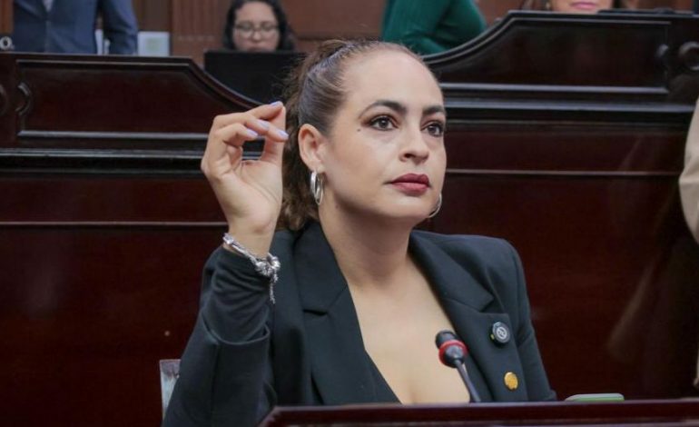 Para la protección de áreas naturales, propone Sandra Arreola regular uso de vehículos «Razers»