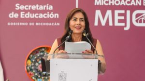 Universidad Rosario Castellanos permite retomar estudios: Gabriela Molina