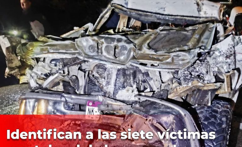 Identifican a las siete víctimas mortales del choque en la carretera Uruapan–Carapan