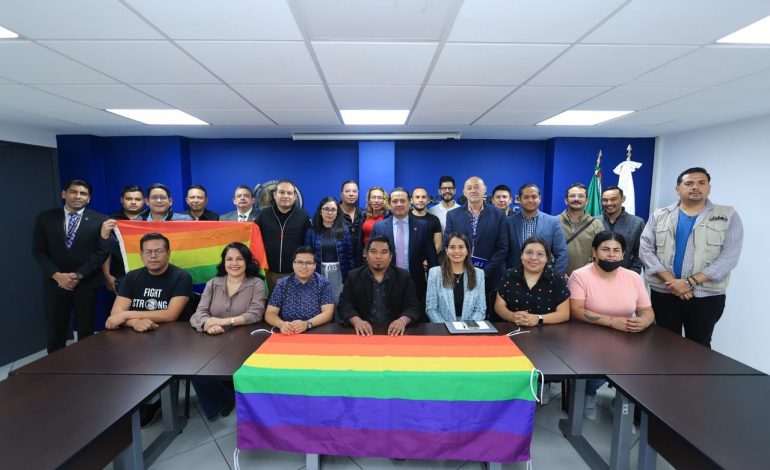 Atención digna, incluyente y libre de discriminación para la diversidad sexual, prioridad en la transformación de la FGE: Carlos Torres Piña