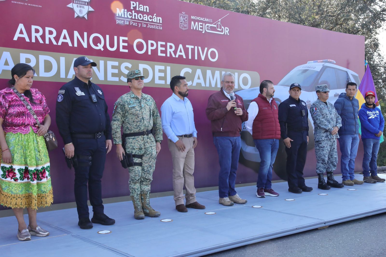Pone en marcha Bedolla operativo «Guardianes del Camino» en la carretera Uruapan-Peribán