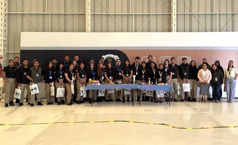 Estudiantes del Centro Universitario Animaxe de las Américas visitan la Fiscalía General del Estado de Michoacán