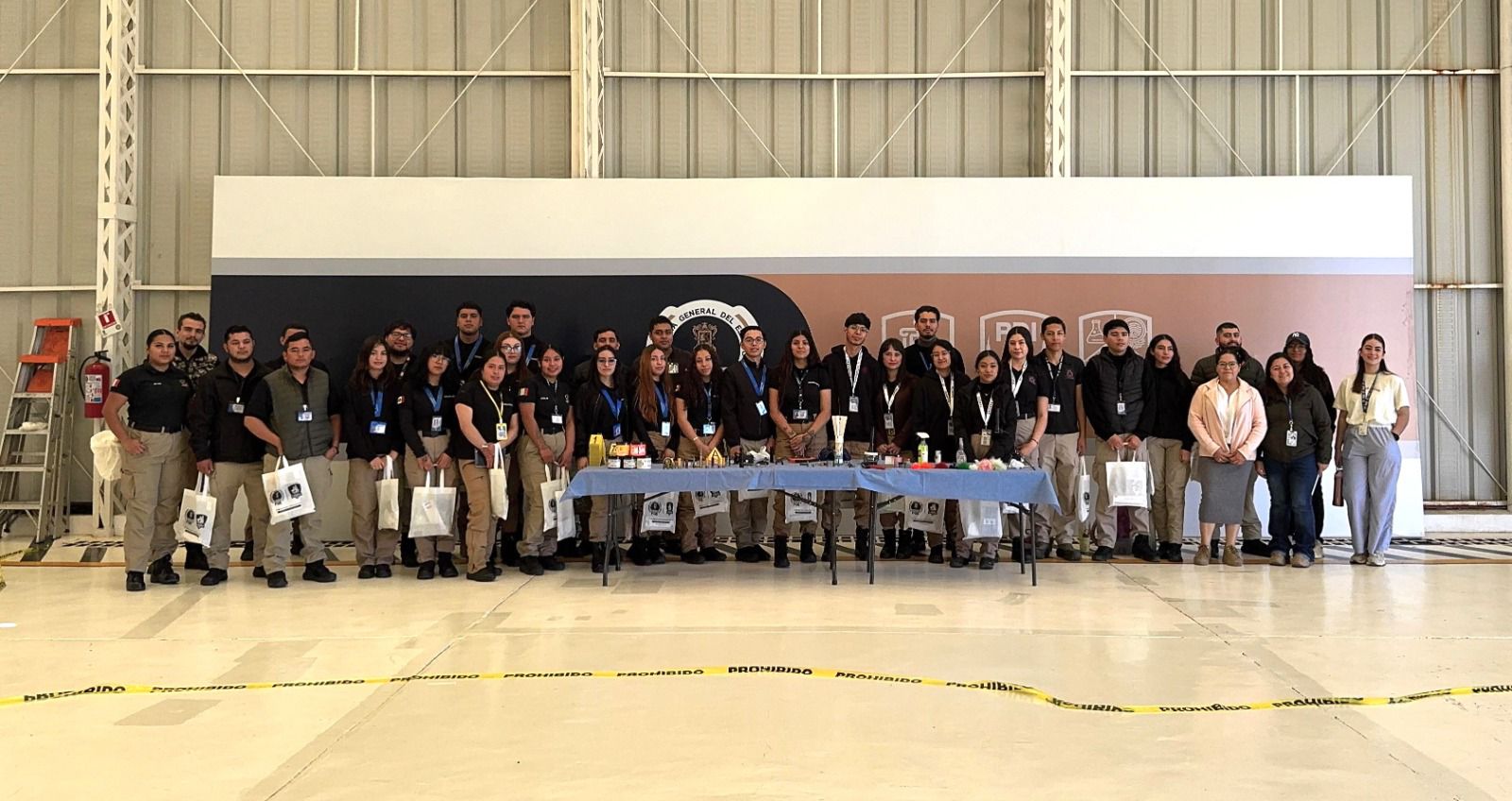 Estudiantes del Centro Universitario Animaxe de las Américas visitan la Fiscalía General del Estado de Michoacán