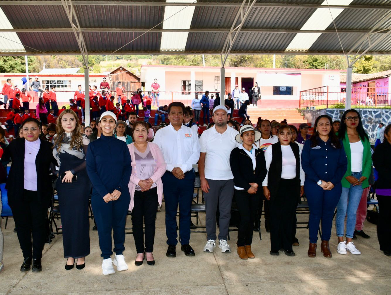 Michoacán fortalece economía de mujeres con taller de diseño y confección en Tlalpujahua: SESESP