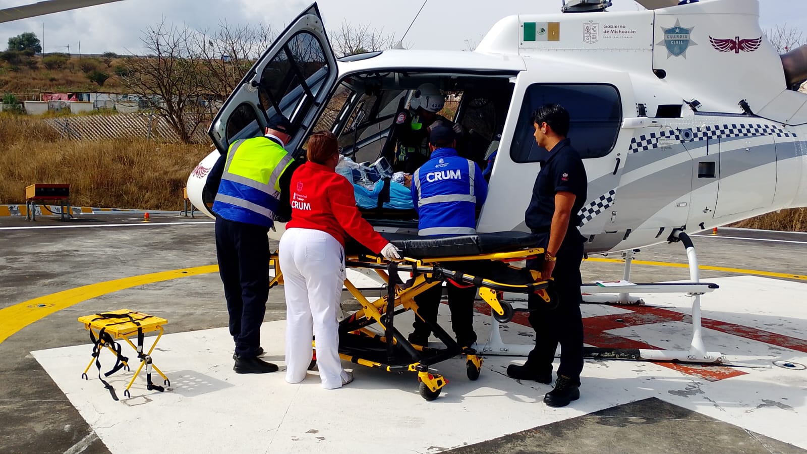 SSM y SSP coordinan traslado aeromédico de joven herido en accidente de moto