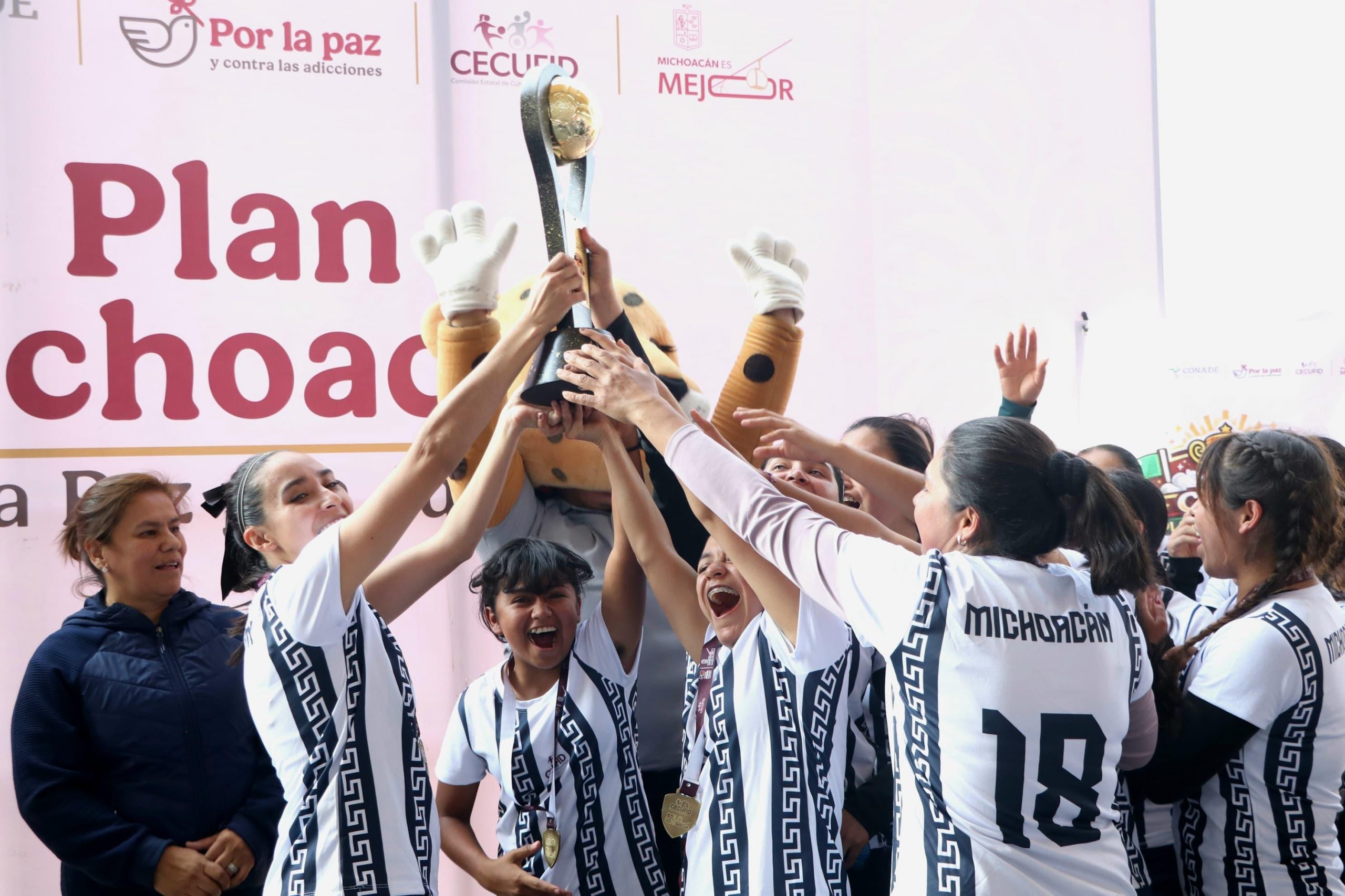 Villa Madero y La Piedad se coronan en la Copa Plan Michoacán Conade de Fútbol: Cecufid