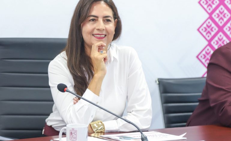 Docentes se alistan para la cuarta sesión de Consejo Técnico Escolar: Gabriela Molina