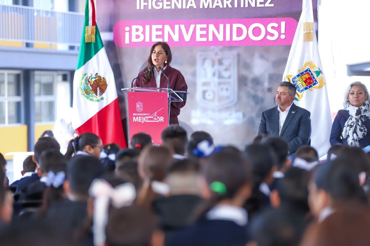 Con histórica obra, regresamos a clases: Gabriela Molina