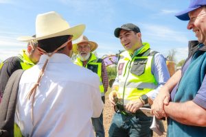 Se retirarán 240 mil metros cúbicos de azolve del lago de Pátzcuaro en 2026: Rogelio Zarazúa.
<br>