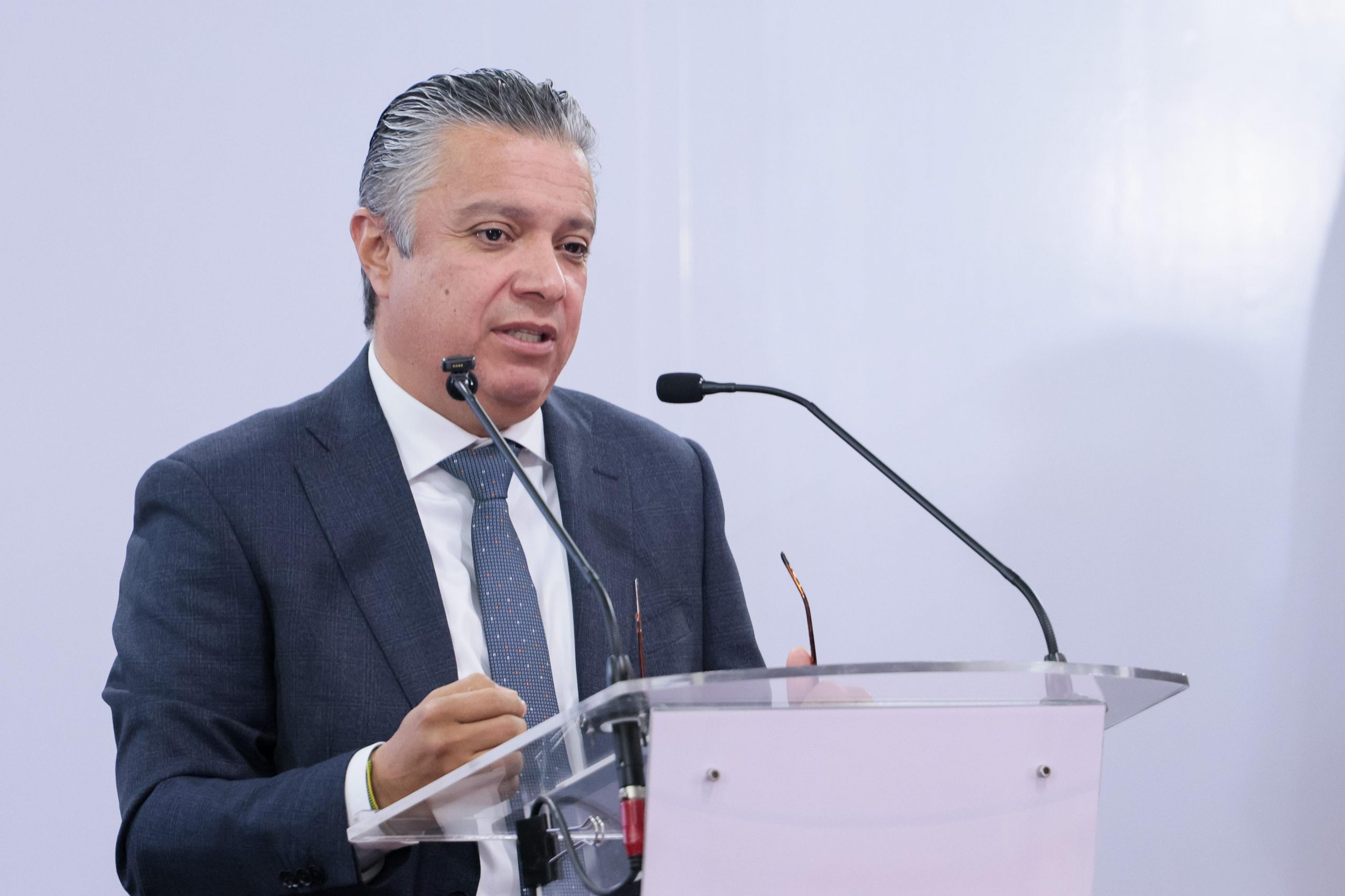 Programa Emplaca tu moto recauda casi 48 mdp en trámites: Luis Navarro.