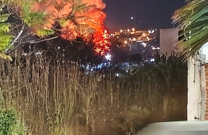 Menores provocan incendio al manipular pirotecnia en Cd. Hidalgo