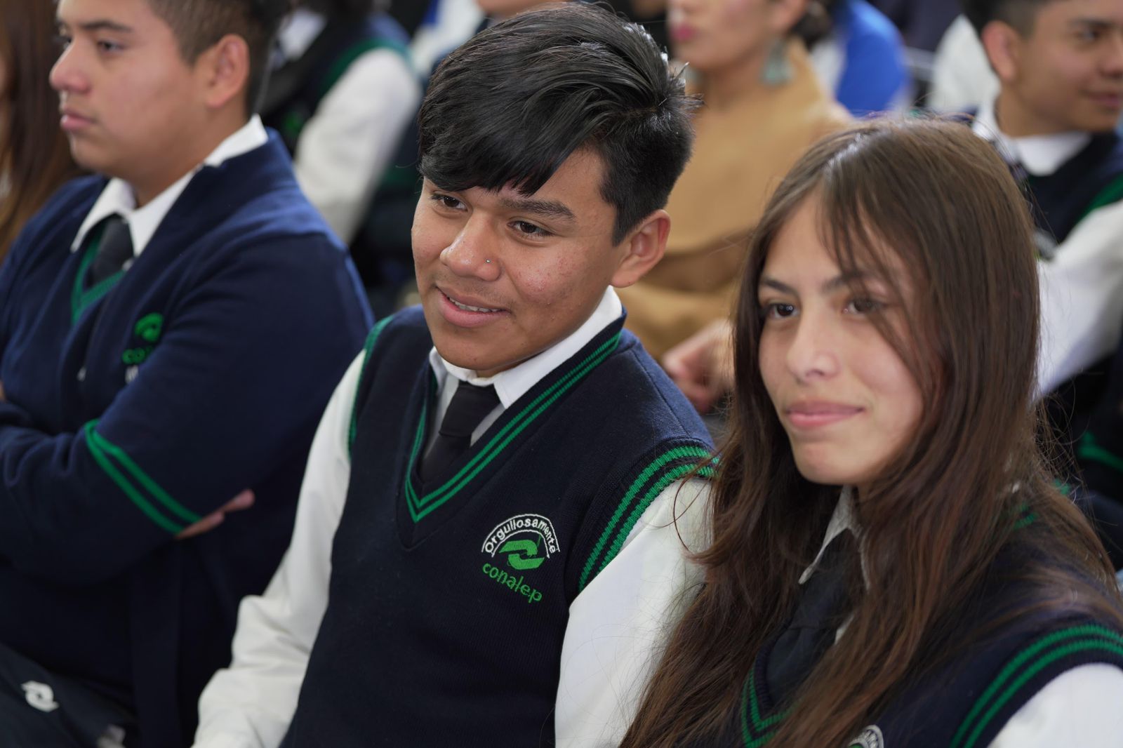 Michoacán, primer estado del país que dotará Internet gratuito a estudiantes de prepa y universidad: Iemsysem.