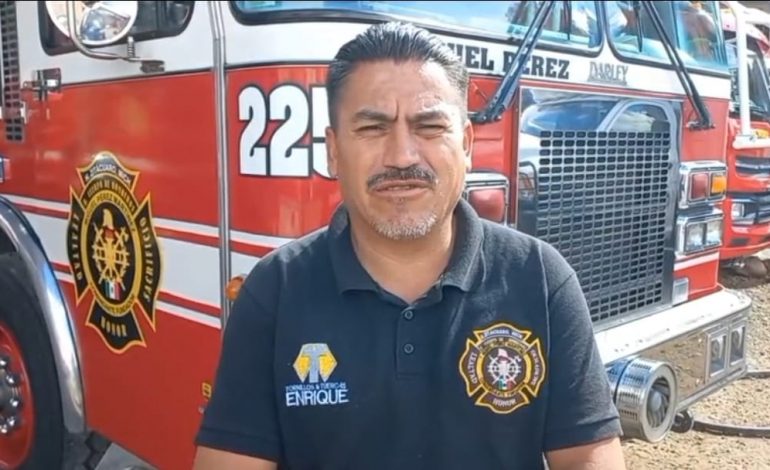 Bomberos de Zitácuaro piden el apoyo de la ciudadanía a través del redondeo en Oxxo