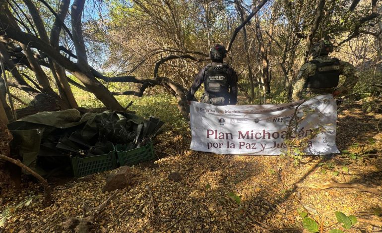 SSP desactiva 48 artefactos explosivos improvisados en Apatzingán.
