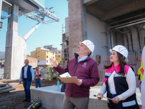 Inician pruebas del teleférico con 40 cabinas sobrevolando Uruapan: Gladyz Butanda.