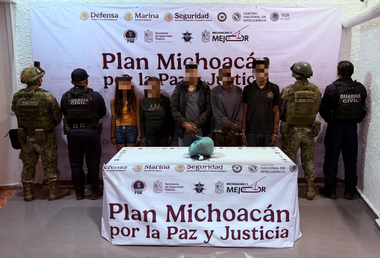 SSP detiene a 5, uno de ellos presunto integrante de banda que robaba vehículos en Morelia.