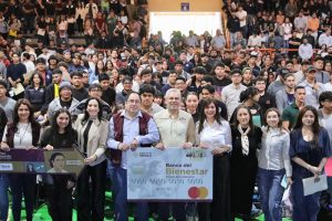 Próximo lunes se presenta plataforma para entrega de chips con internet gratuito para estudiantes de prepa y universidad: Bedolla